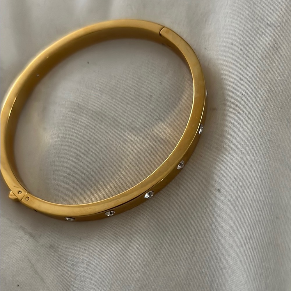 Gold Studded Minimalist Bracelet